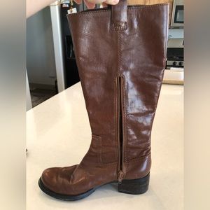 Nine West size 6 brown boots